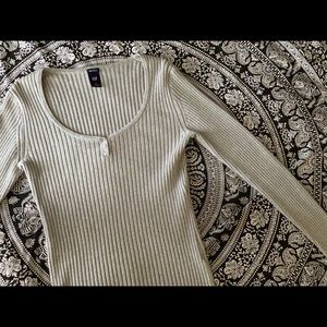 Light Grey GAP Sweater !!